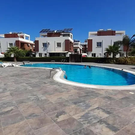 Mellroos Place Aqua 8 Apartament *